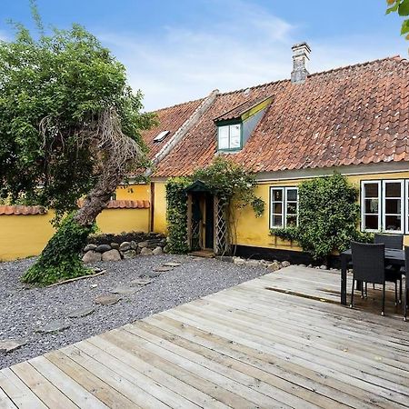 Idyllisk, Historisk Byhus Ved Fjorden I Mariager Bagian luar foto