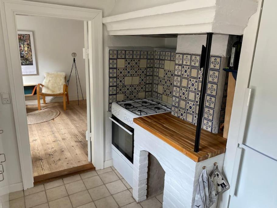 Idyllisk, Historisk Byhus Ved Fjorden I Mariager Bagian luar foto